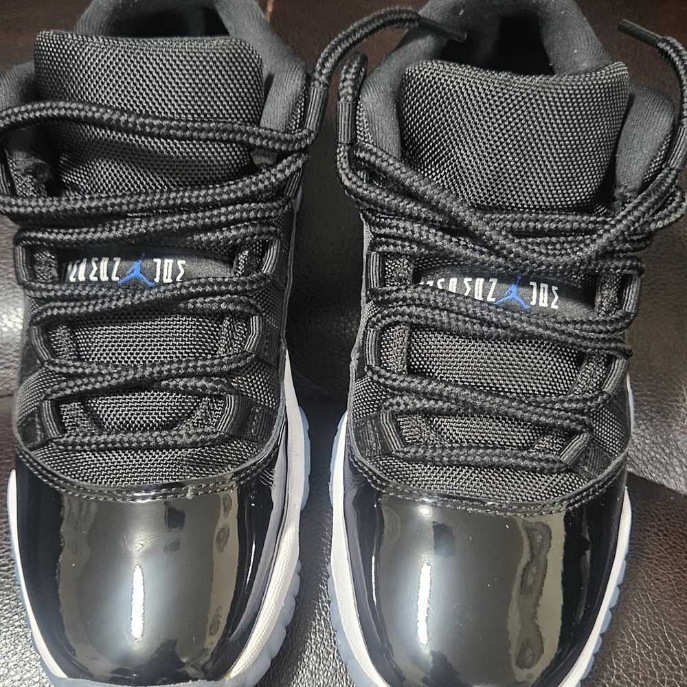 Jordan 11 Reto Low